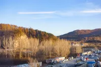 HanTing Premium Hotel (Tonghua Wanda Plaza)