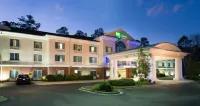 Holiday Inn Express & Suites Walterboro I-95