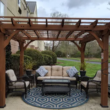 Sonesta Simply Suites Hampton