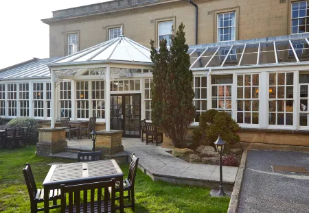 Manor Hotel by Greene King Inns