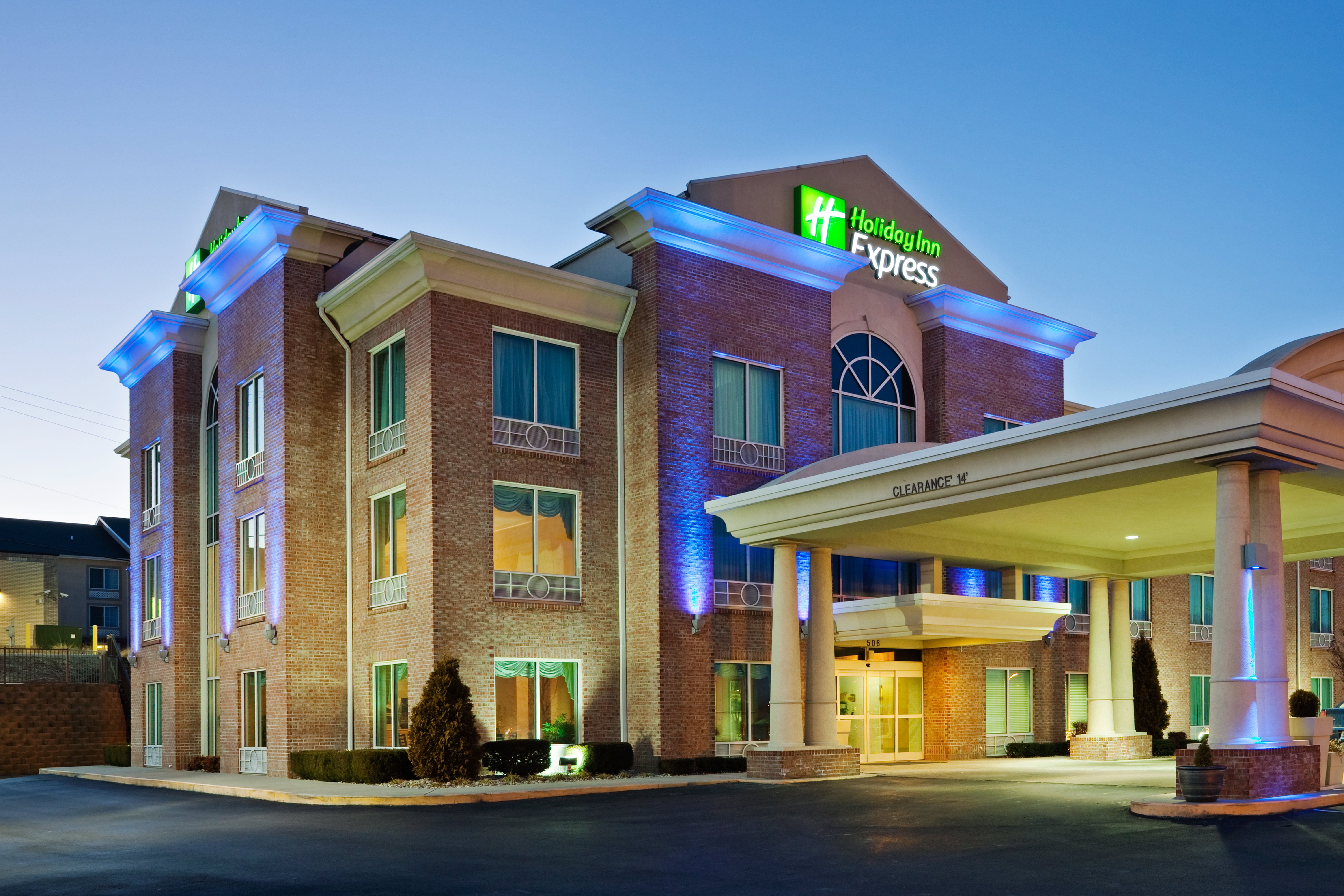 Holiday Inn Express Hotel & Suites London, an Ihg Hotel