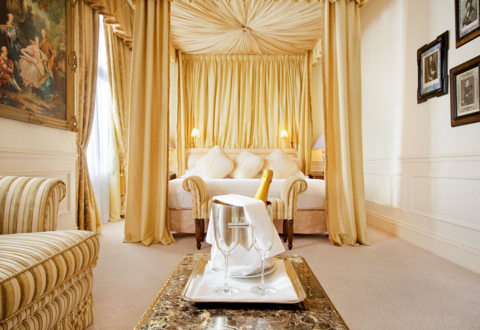 인터컨티넨탈 암스텔 암스테르담의 아름다운 건물 외관 이미지