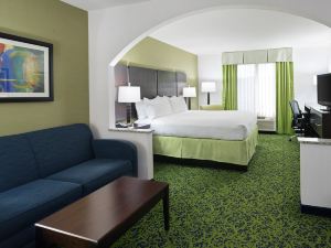 Holiday Inn Express & Suites Stroudsburg-Poconos