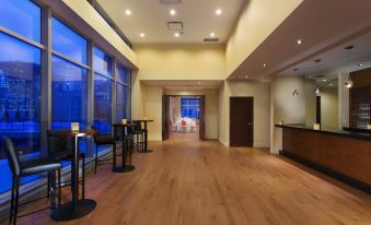 2. Courtyar..