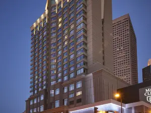 The Lofton Hotel Minneapolis, Tapestry Collection by Hilton