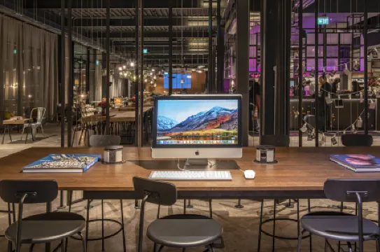 Moxy London Heathrow Airport