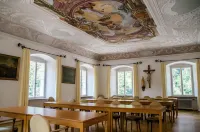 Gästehaus St. Georg - Weltenburger Klosterbetriebe Gmbh Hotels in Neustadt an der Donau
