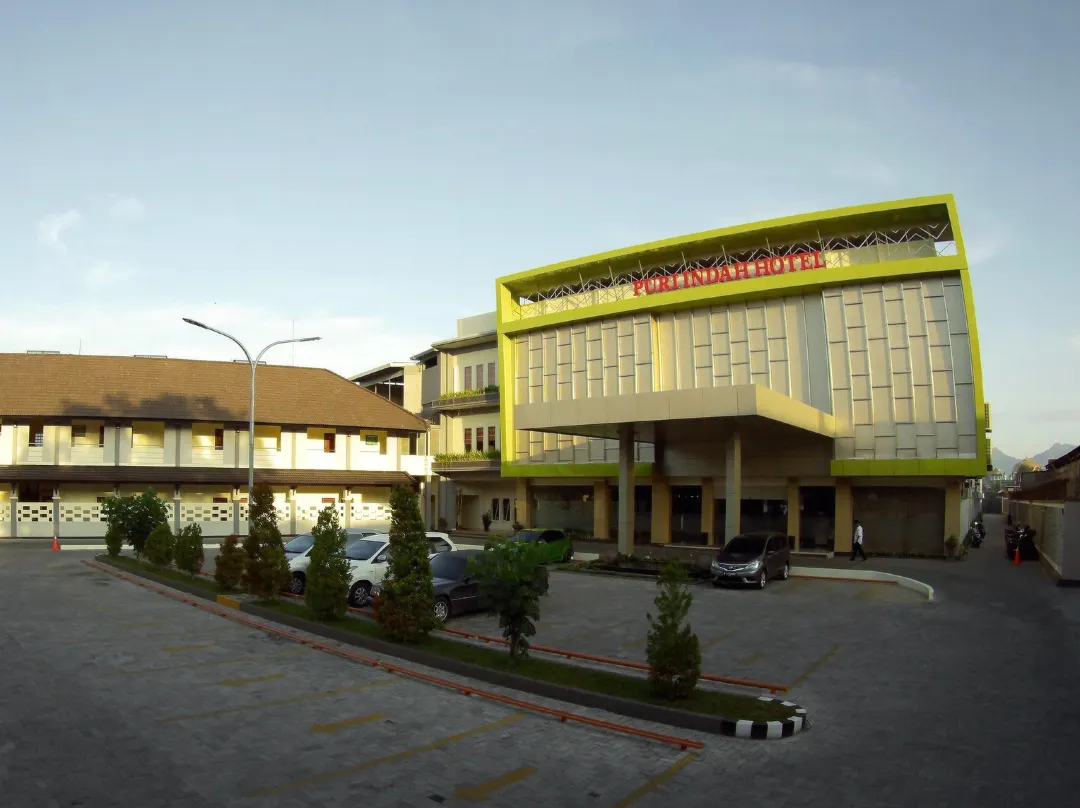 Puri Indah Hotel & Convention - Mataram