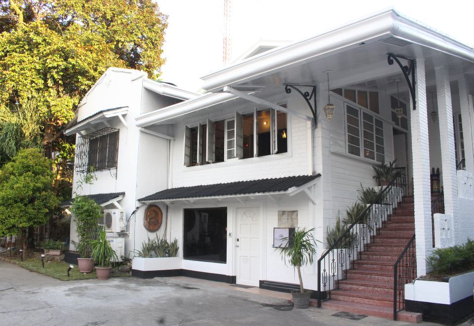 The White B&B Bacolod - Hizvo