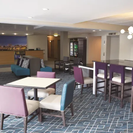 La Quinta Inn & Suites by Wyndham New Cumberland-Harrisburg