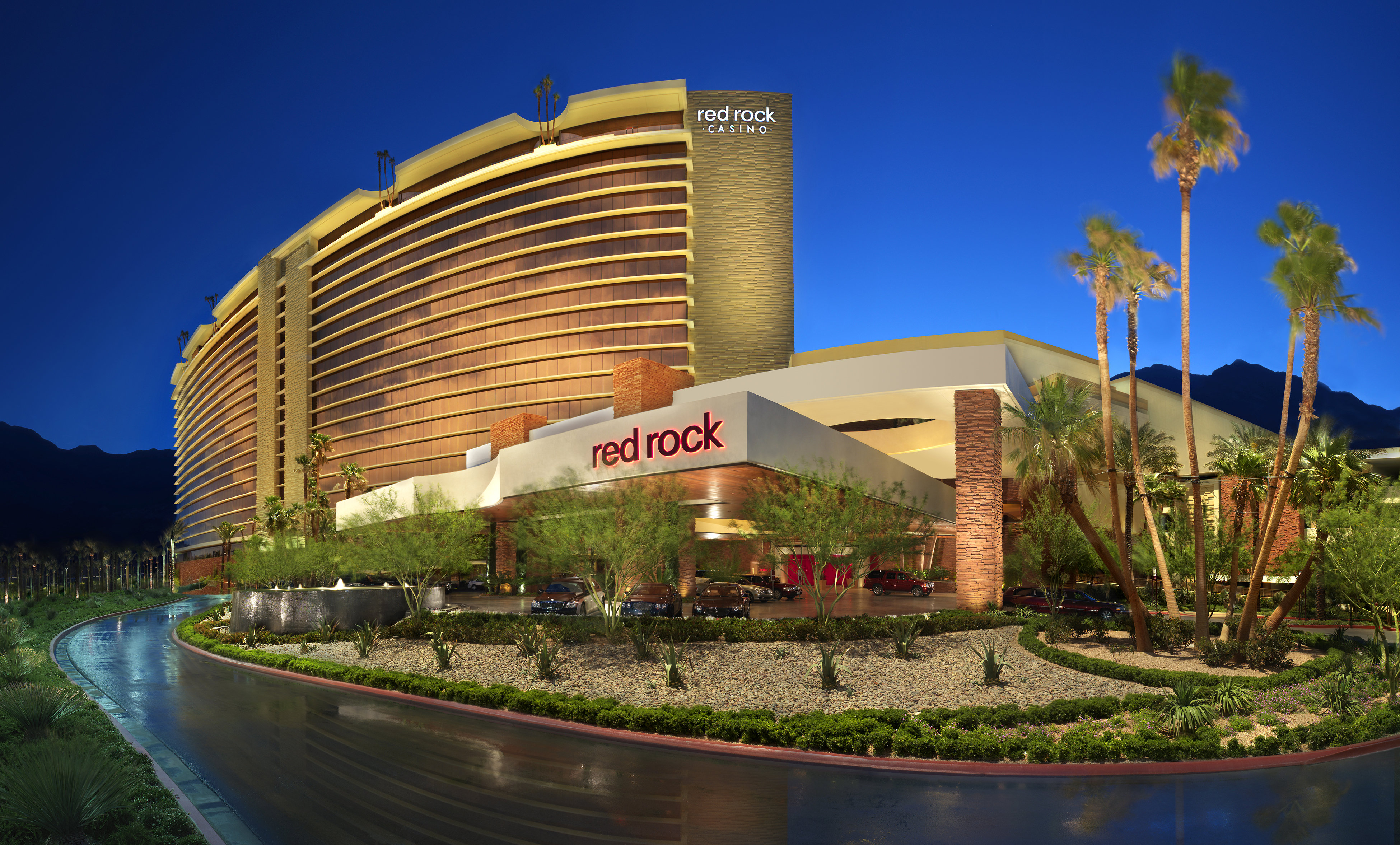 32 red casino