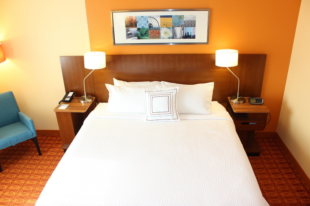 Fairfield Inn & Suites Fort Worth/Fossil Creek