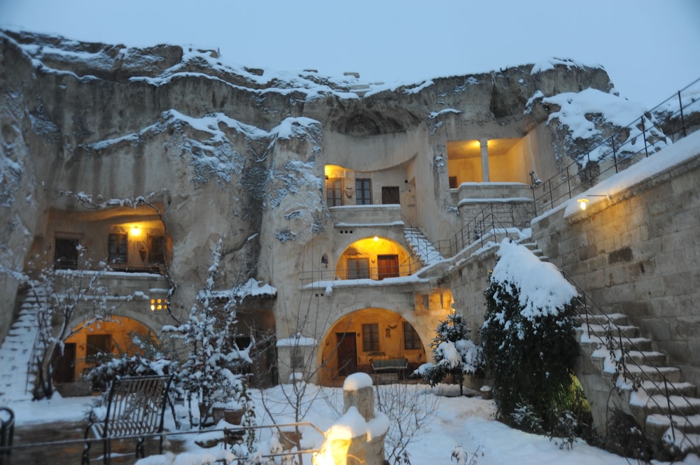 Elkep Evi Cave Hotel