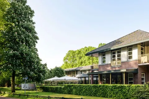 Parkhotel Tjaarda