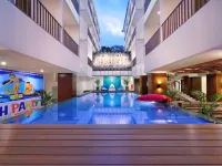 Fame Hotel Sunset Road Kuta Bali Hotels near Sunset Road