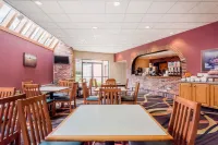 Super 8 by Wyndham State College Hotels in College Township