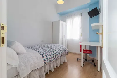 Hostal Five Gates Hotels in Osuna