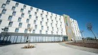 Holiday Inn Express Aberdeen Airport