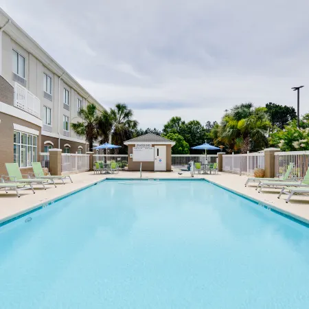 Holiday Inn Express & Suites DUBLIN by IHG
