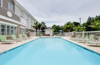 Holiday Inn Express & Suites Dublin Hôtels à : Dublin