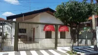 Casa Beatles Hostel Bauru