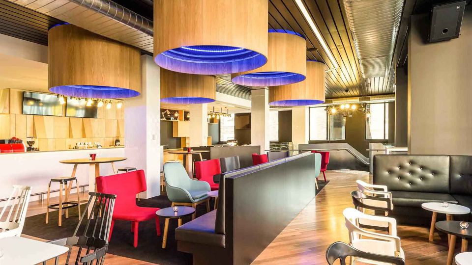 Ibis Adelaide