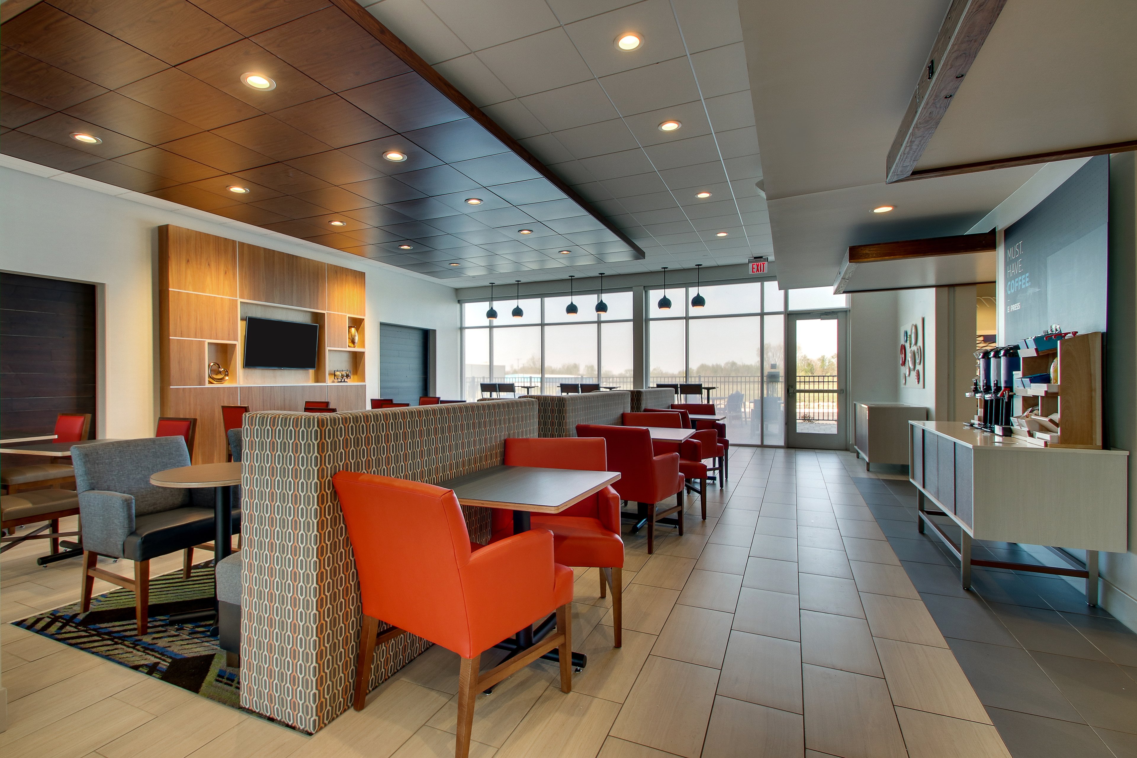 Holiday Inn Express & Suites Findlay North, an Ihg Hotel