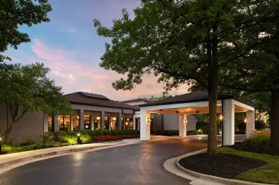 Courtyard Cincinnati Blue Ash Hotels in Kenwood