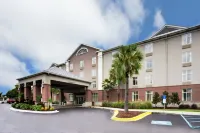 Holiday Inn Express & Suites Charleston-Ashley Phosphate Hotels in North Charleston