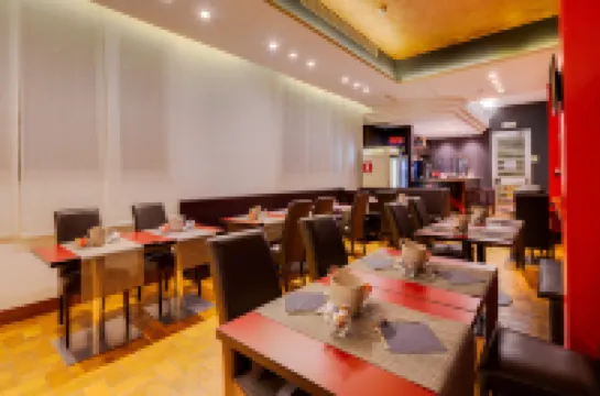 Jet Hotel, Sure Hotel Collection by Best Western