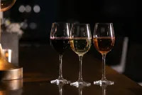 มินนิแอโพลิส, คอลเลคชั่นโดยฮิลตัน - ที่มีบาร์