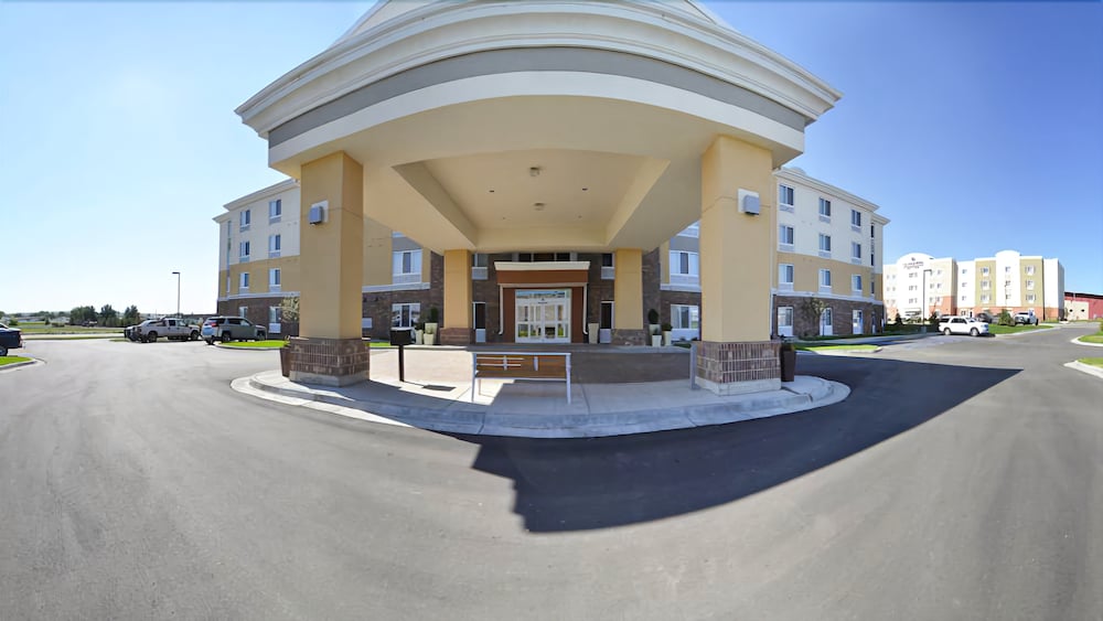 Holiday Inn Express and Suites Williston, an Ihg Hotel