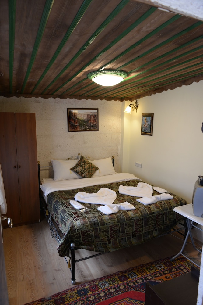 Caravanserai Cave Hotel