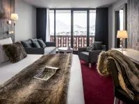 Le Pic Blanc Hotels in Huez