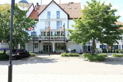 Villa Eichenau Hotels near Kleingartenverein Eichenau