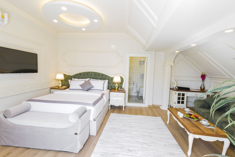 Andalouse Elegante Suite Hotel