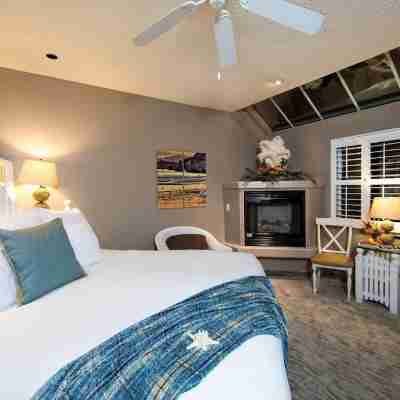 SeaVenture Beach Hotel Rooms