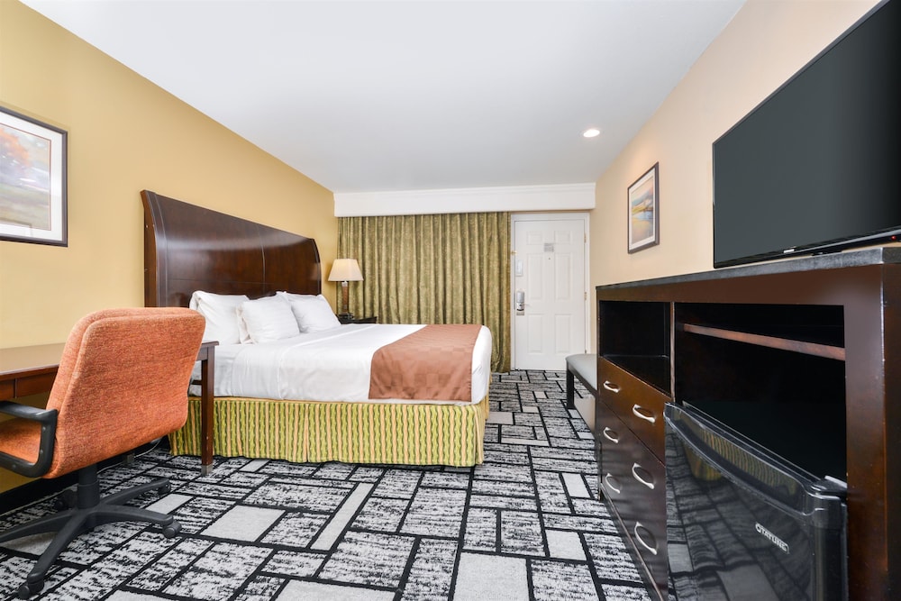 Best Western Plus Meridian Inn & Suites, Anaheim-Orange