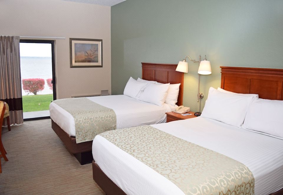 cheap hotels in houghton lake mi
