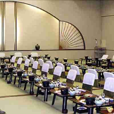 Kohan Dining/Meeting Rooms
