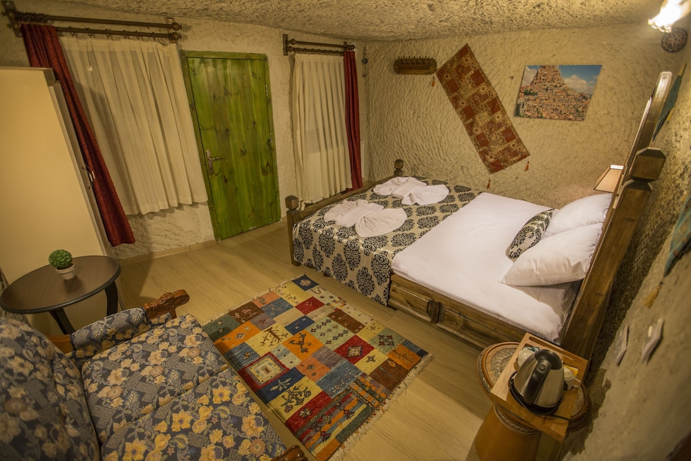 Mia Cappadocia Cave Hotel