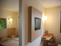 Kyriad Direct la Rochelle Sud - AYTRÉ Các khách sạn ở Virson