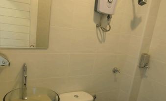 MH Apartment @ Crown Imperial Court - Housity