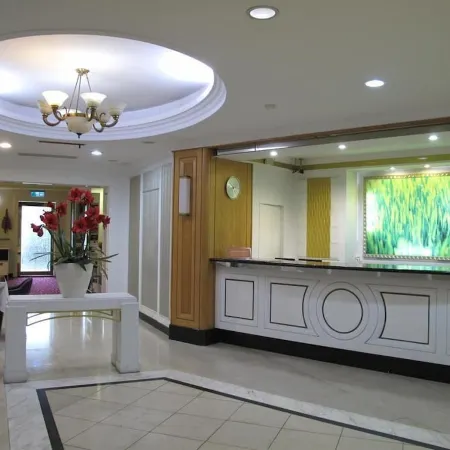 Gaudi Hotel Отели рядом с достопримечательностью «НКНУ - Хэпин Кампус»
