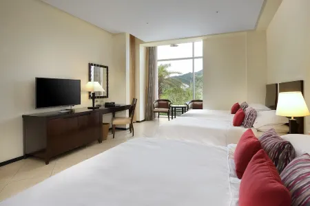 Chateau Beach Resort
