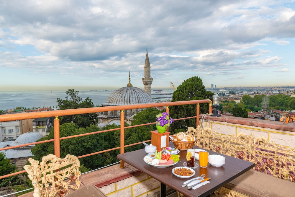 Stone Hotel Istanbul