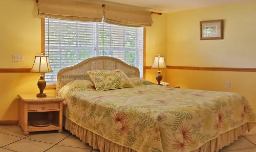 Manatee Bay Inn - 2-Sterne