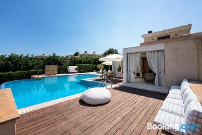 Outdoor Swimming Pool #Luxlikehome - Villa Sanni La Stella Photo