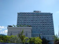 Bayview Hotel Langkawi Hotels near Kompleks Pekan Rabu