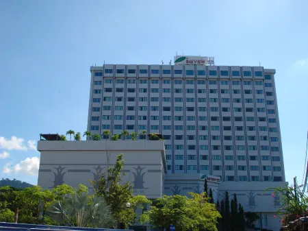 Bayview Hotel Langkawi Отели рядом с достопримечательностью «Wat Koh Wanararm Langkawi»